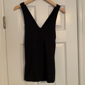 lululemon built-in bra V Tank